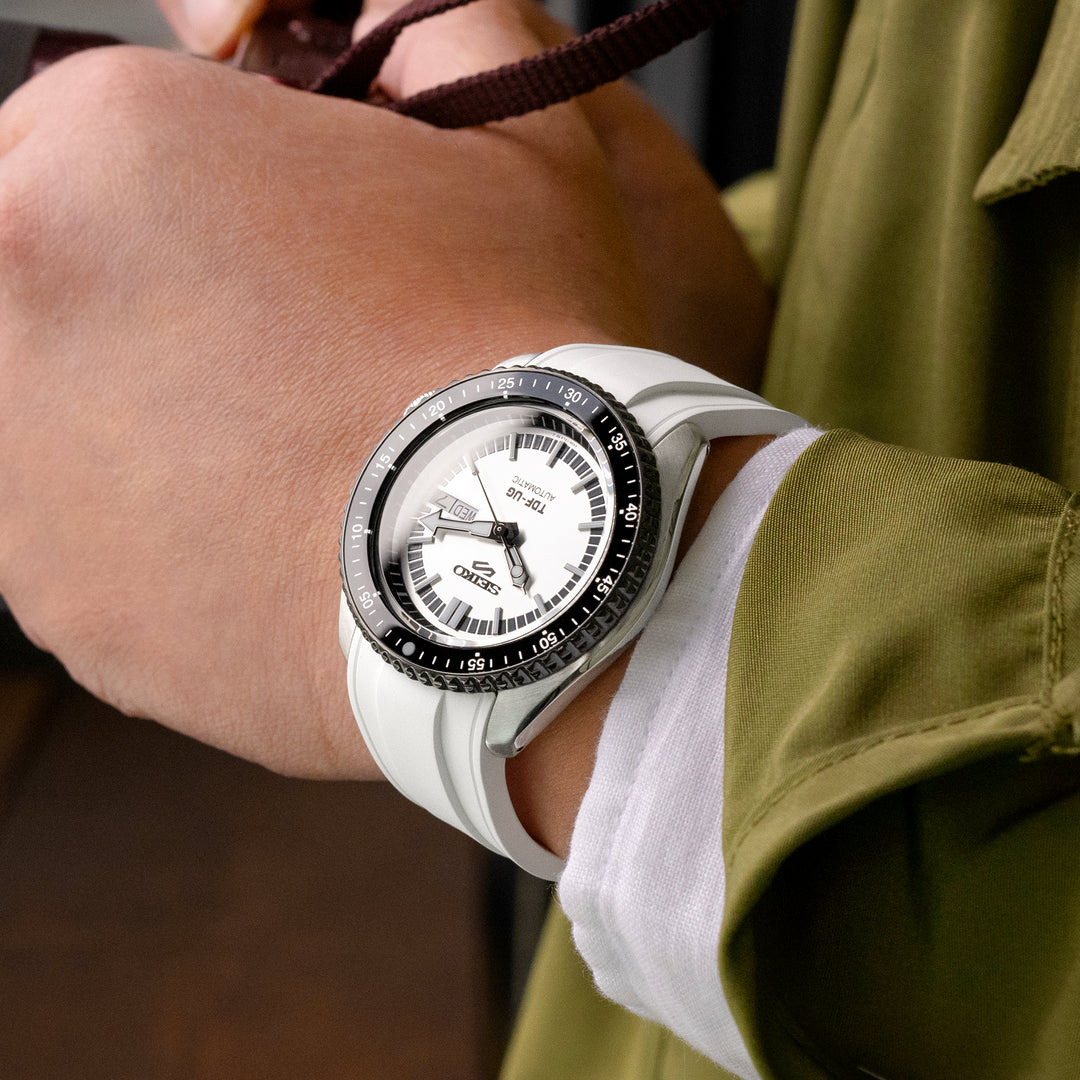 StrapXPro - SX1A 精工SEIKO 5 Sports次世代重生SRPD系列/GMT 專用代用 白色 橡膠錶帶 彎曲錶耳