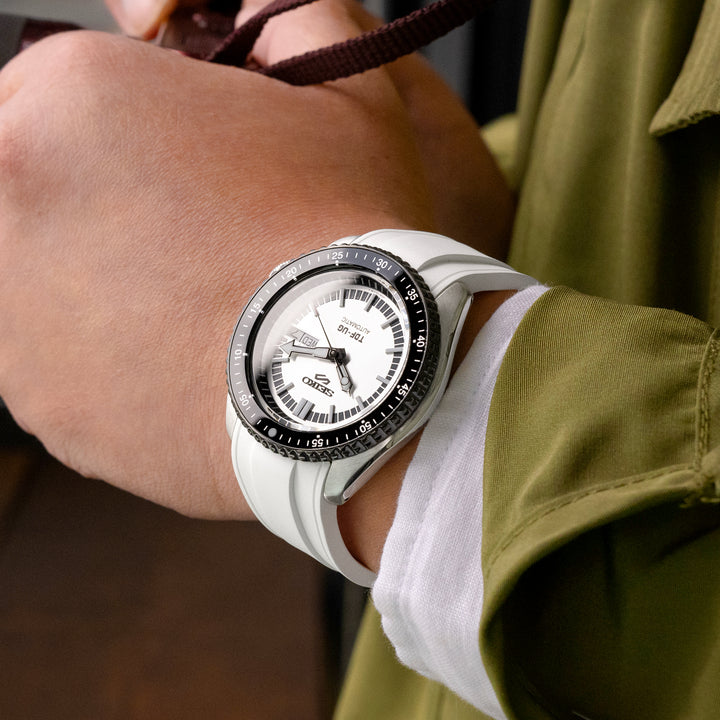 StrapXPro - SX1A 精工SEIKO 5 Sports次世代重生SRPD系列/GMT 專用代用 白色 橡膠錶帶 彎曲錶耳