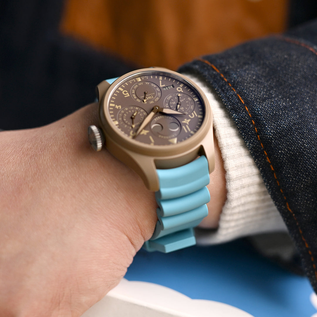 Firewave -火濤 天藍色彈性半彎曲頭耳 FKM 橡膠錶帶，快拆錶帶