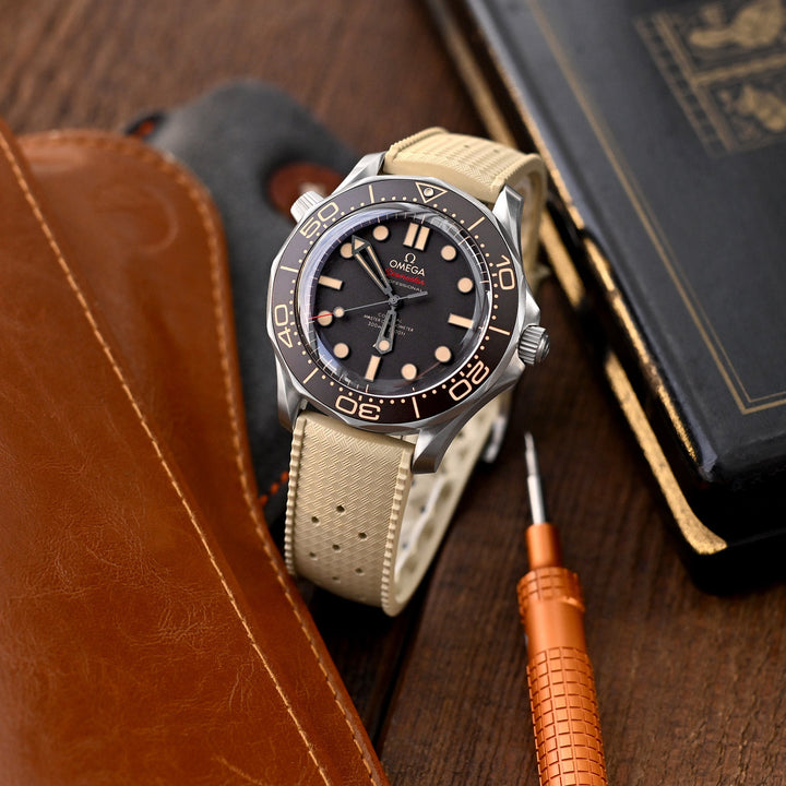 James Bond 007 No Time To Die Omega Seamaster 300M CO?AXIAL 007 Edition Strapcode Watch Bands
