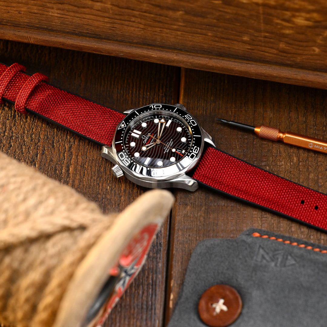 Omega Seamaster Diver 300M Co-Axial Master Chronometer 42MM Ref. 210.30.42.20.01.001; Hamilton Khaki Field Automatic 38mm Men Watch H70455733 Strapcode watch bands