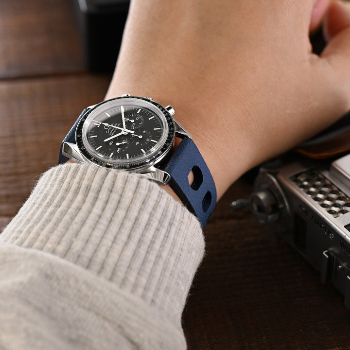 Omega Speedmaster Professional Moonwatch 3573.50.00 Strapcode watch bands