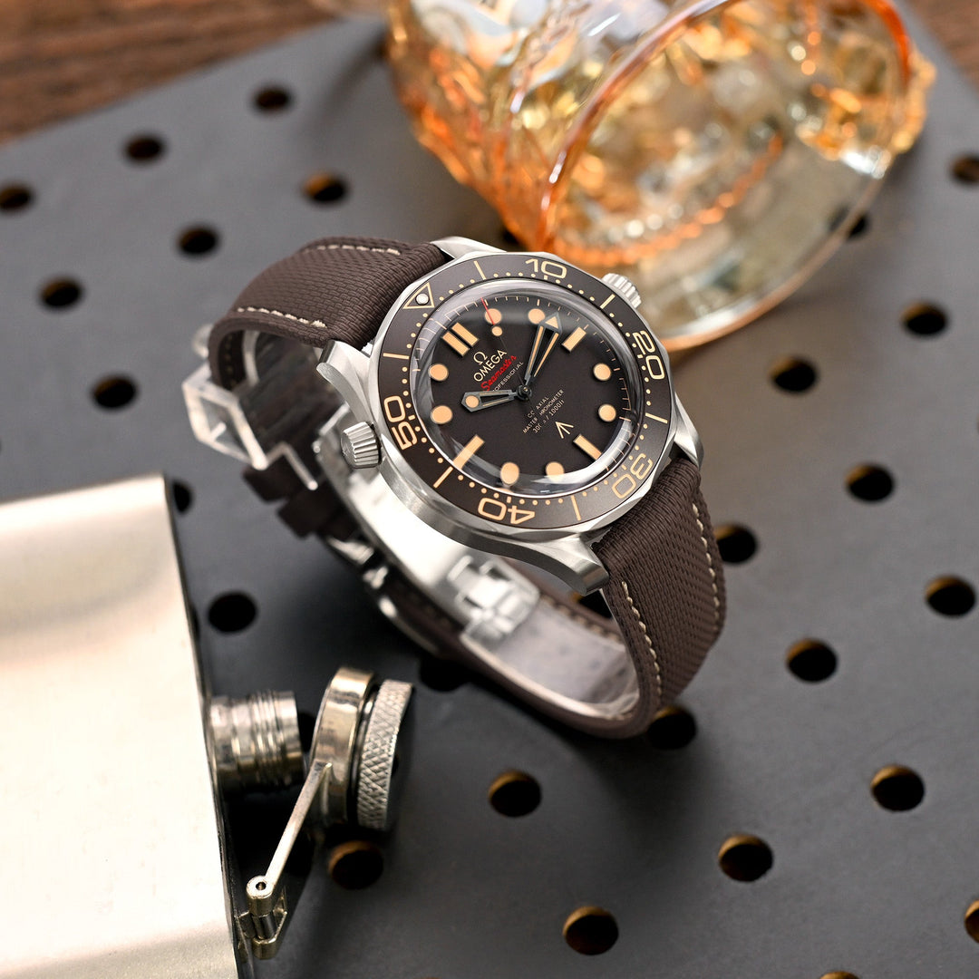 James Bond 007 - No Time To Die Omega Seamaster 300M CO-AXIAL 007 Edition Strapcode Watch Bands