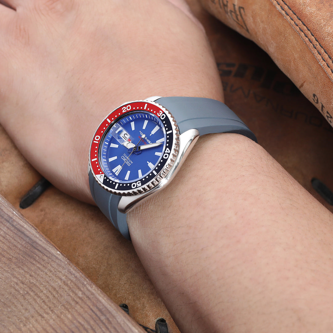CB10 SEIKO精工水鬼SKX007專用代用NBR橡膠錶帶電鍍黑扣灰色