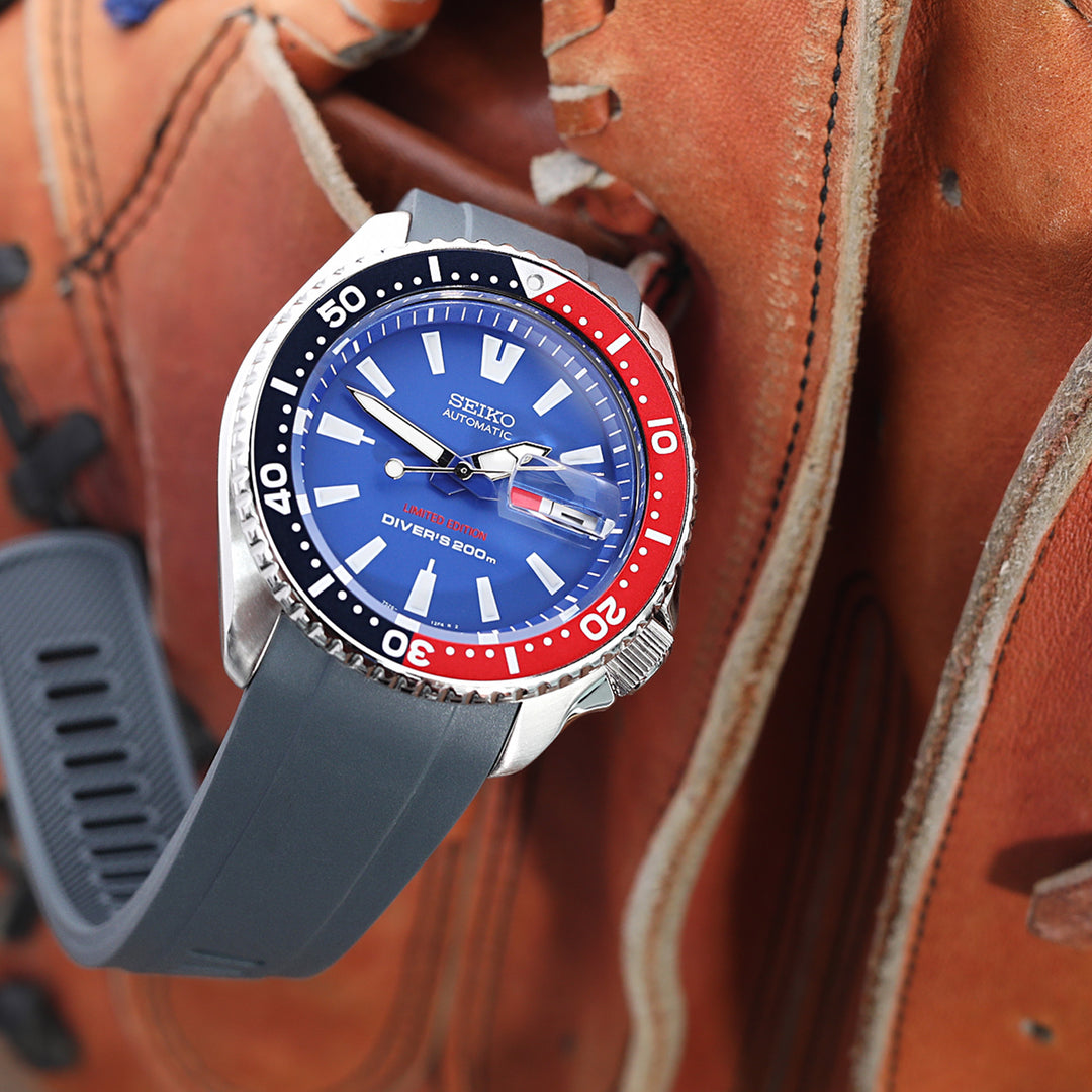 CB10 SEIKO精工水鬼SKX007專用代用NBR橡膠錶帶電鍍黑扣灰色