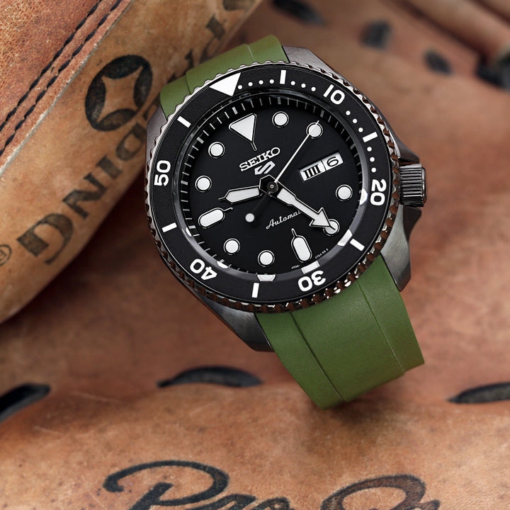 Seiko 5 Sports  SRPD65K1 Black Hard Coating Sports Style new Cal. 4R36