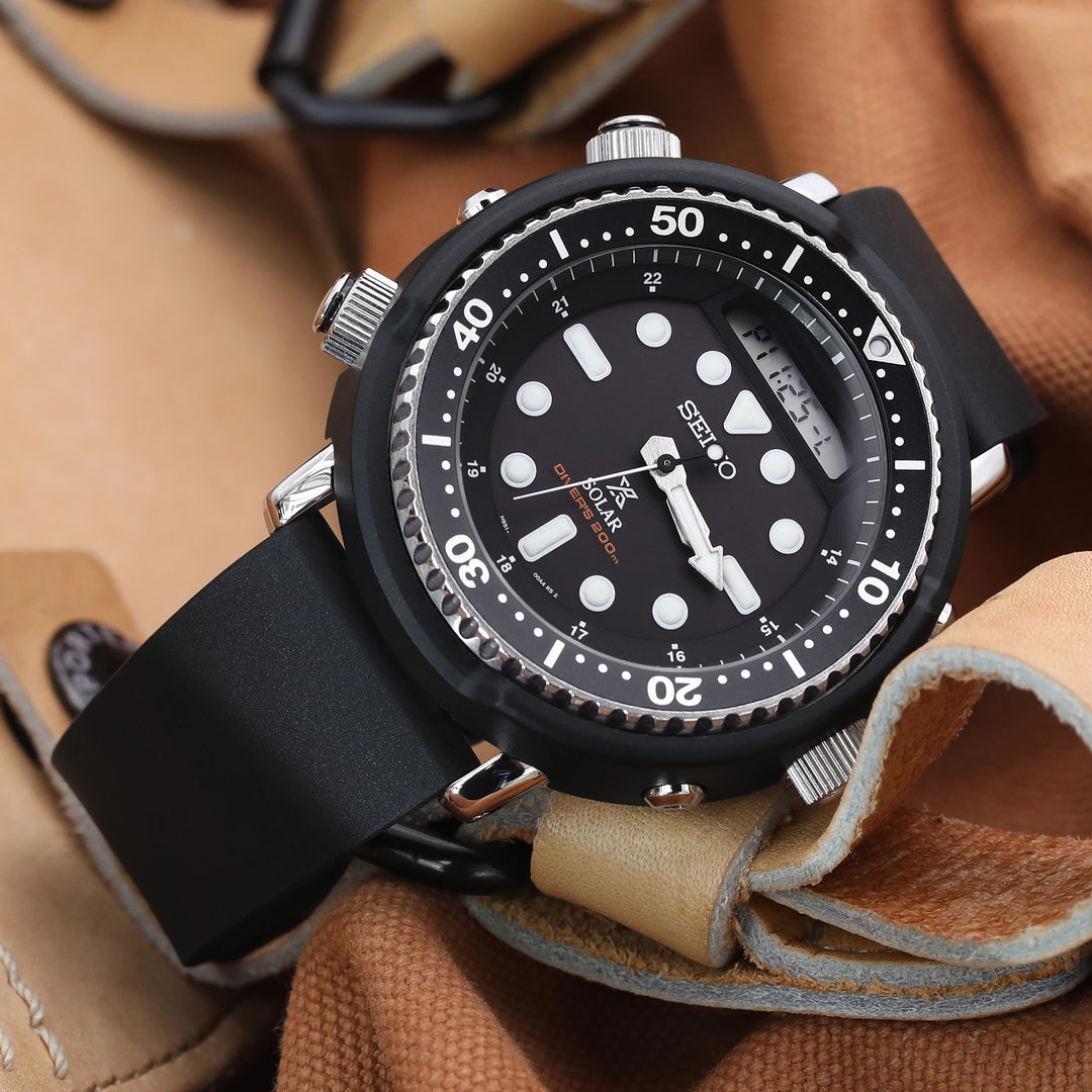 MiLTAT 黑色 FKM氟碳橡膠快拆錶帶電黑扣 20mm 或 22mm