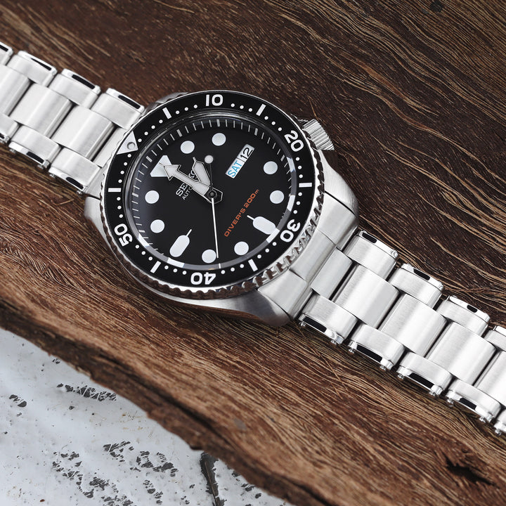 SEIKO精工水鬼SKX007 彎頭Metabind邁赫鉚釘代用鋼錶帶V扣拉砂