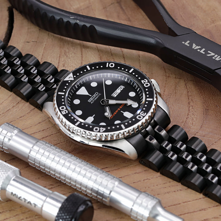 SEIKO精工水鬼SKX007專用代用錶帶安哥斯五珠鋼帶 V形按鍵式雙鎖潛水錶帶扣DLC碳黑鋼膜